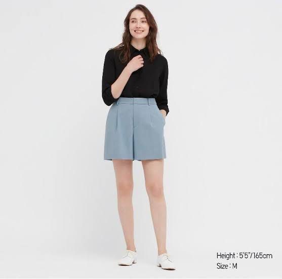 Uniqlo smart shorts blue (Category: Shorts) located in Paranaque City. Submitted by obeawan (Listing ID 1313699933, Image 1). Description: Color More close to 1st and 2nd pic .