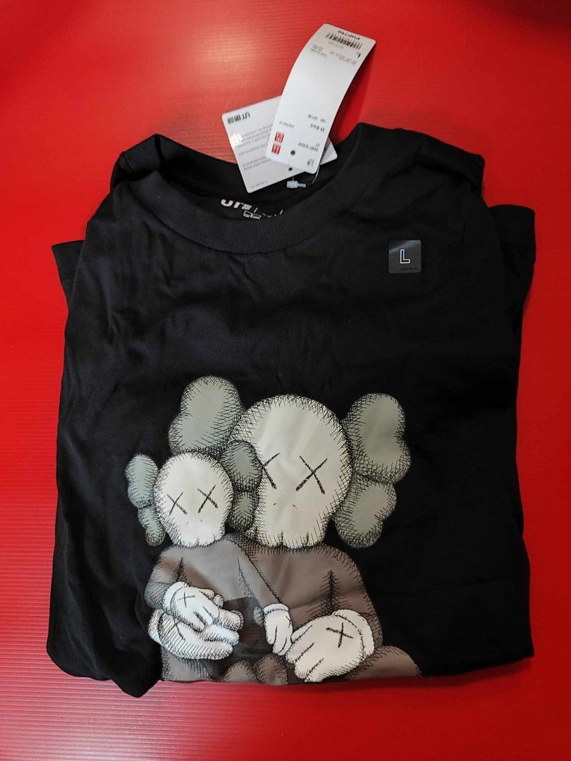Uniqlo x Kaws collab TShirt (Category: Tshirts & Polo Shirts ) located in Mandaluyong City. Submitted by rolandsells (Listing ID 1313629283, Image 1). Description: Uniqlo x Kaws collab TShirt 100 % original sizes Large & X-Large.