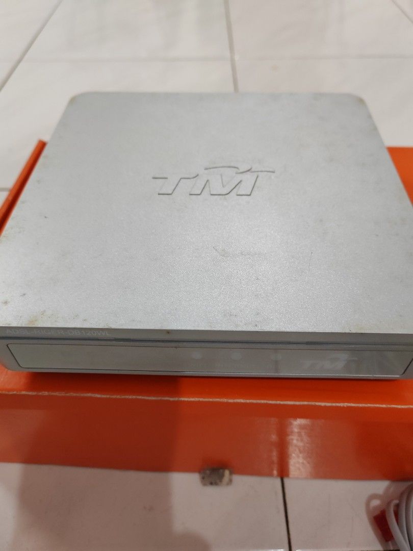 Wireless Modem (Category: Networking) located in Bukit Baharu. Submitted by foo_sm (Listing ID 1313673181, Image 2). Description: TM Wireless N ADSL 2+ Modem Full set cod/postage meet up @ bkt katil, bkt baru, tmn merdeka.