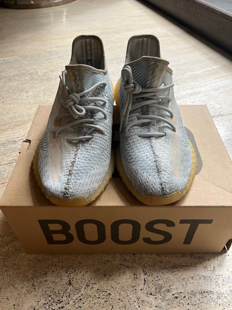 Yeezy Boost 350 (Category: Sneakers) located in Taguig. Submitted by jitbug55 (Listing ID 1313634437, Image 1). Description: In good condition. Shows signs of wear. Complete with box. .