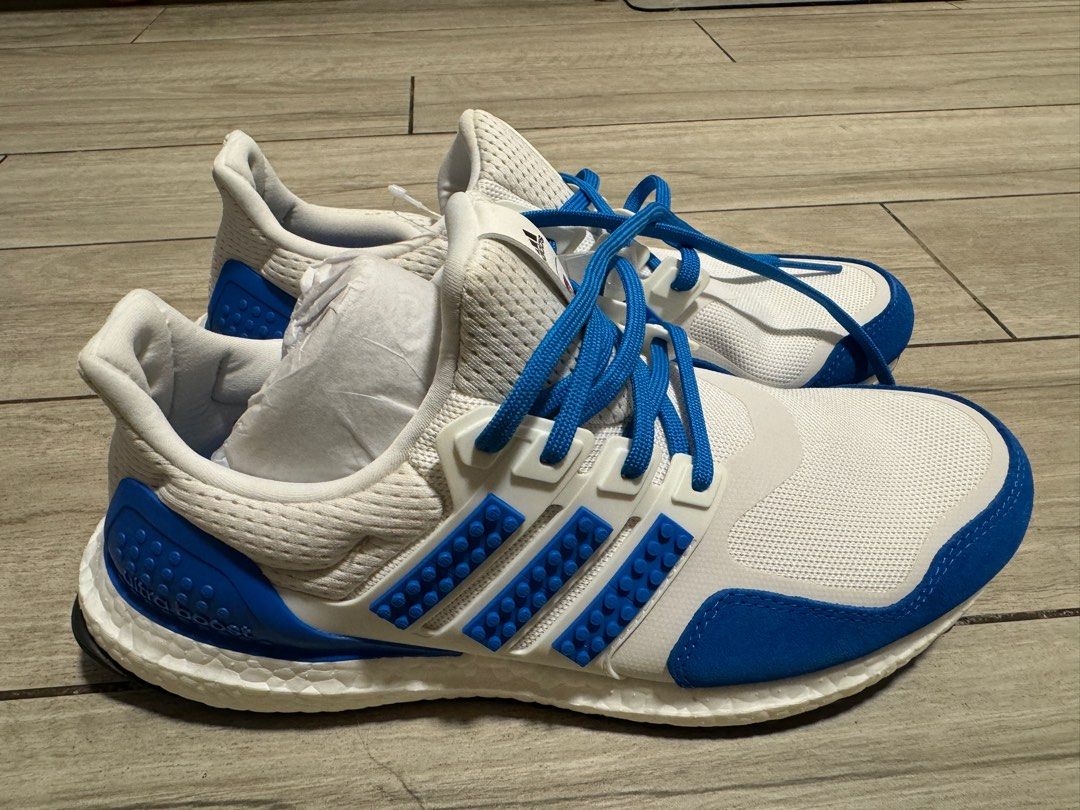 Adidas ultraboost dna x lego colo, 運動產品, 運動與體育, 運動與體育- 球拍和球類運動- Carousell