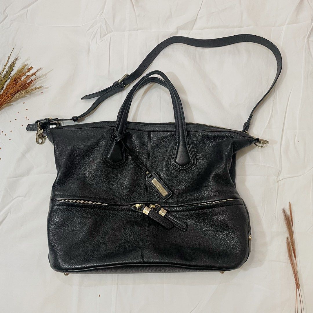 Breal black leather two way shoulder bag with removable sling Women s Fashion Bags Wallets Shoulder Bags on Carousell