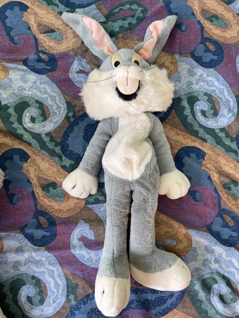 Looney Tunes系列: Bugs Bunny 賓尼兔公仔, 興趣及遊戲, 玩具 & 遊戲類 - Carousell