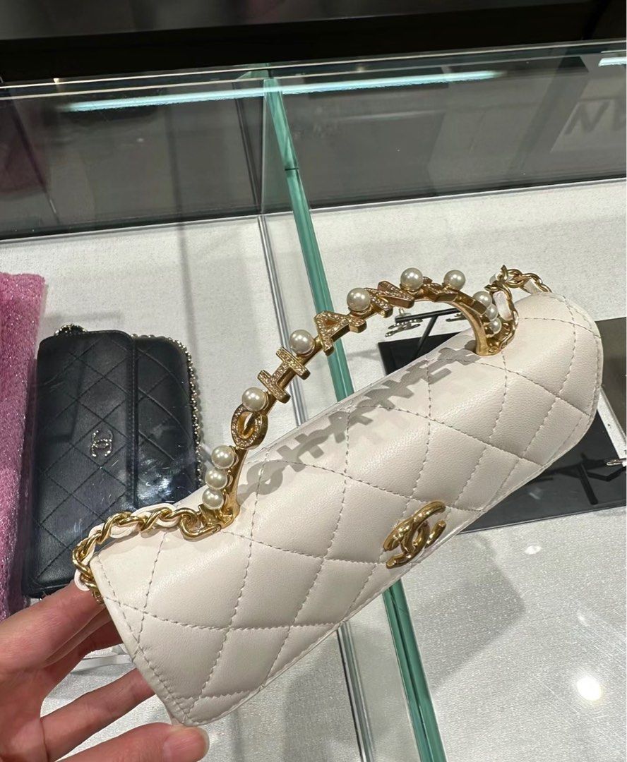 Chanel bag with pearls on top sales