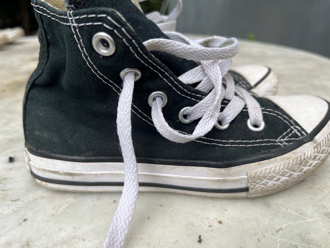 Converse Chuck Taylor for Kids US 13C (Category: Babies & Kids Fashion) located in Bacolod City. Submitted by trecool_ian (Listing ID 1313799083, Image 3). Description: Bought Brandnew - used few times.