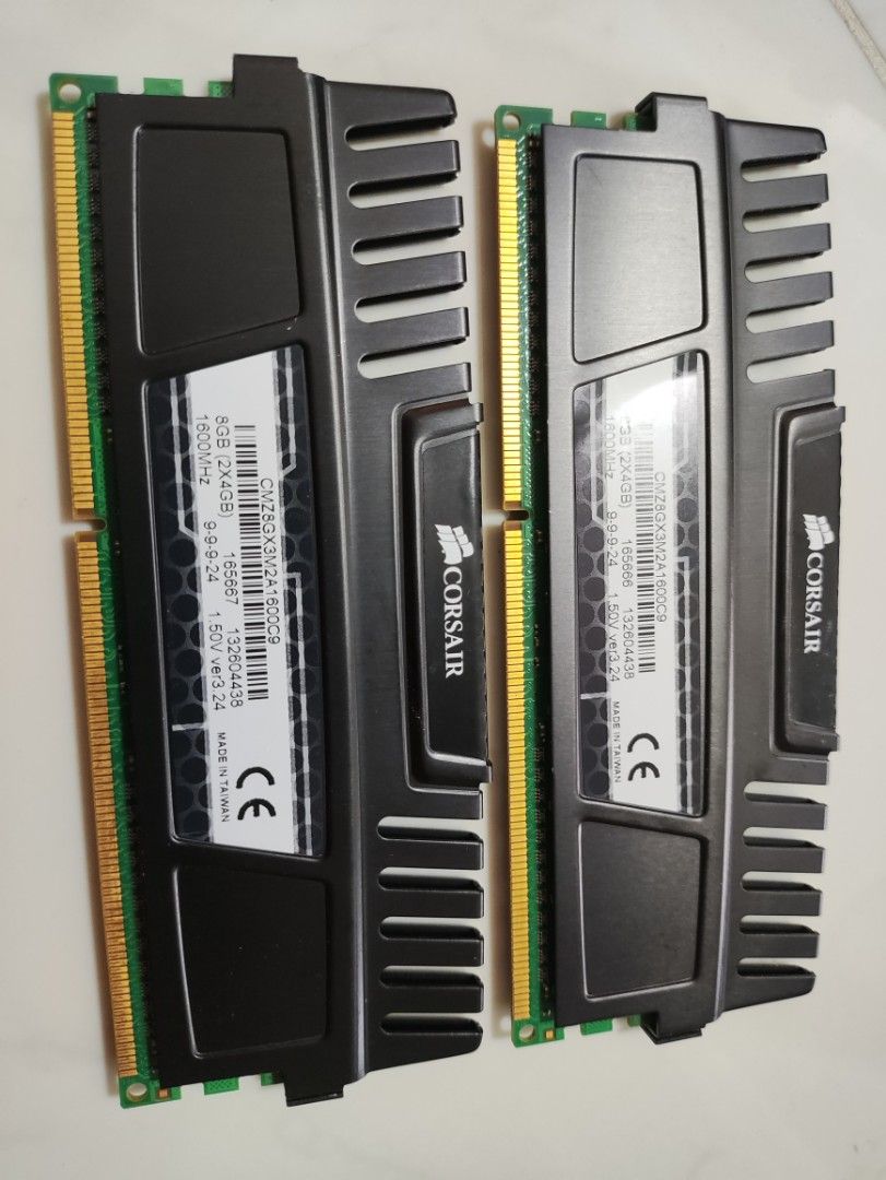 Corsair DDR3 8GB Ram 2X4GB kit cmz8gx3m2a1600c9