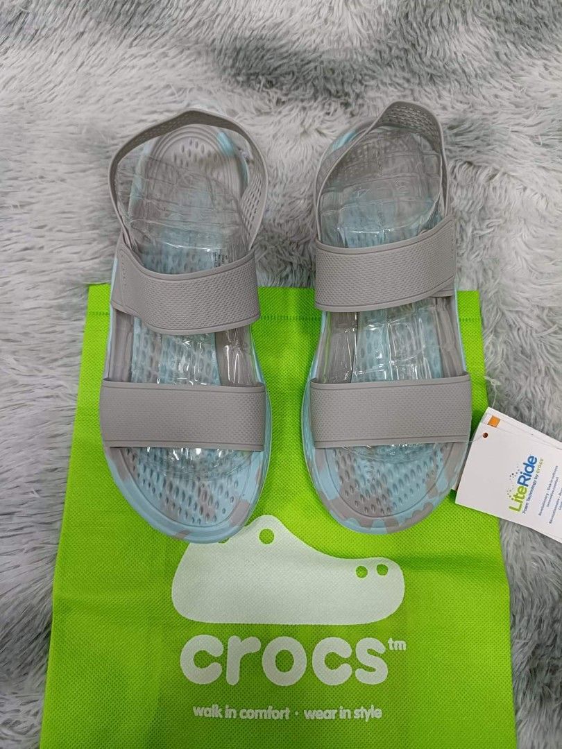 Crocs Literide 360 for Women (Category: Sandals) located in Manila. Submitted by khielnatha80123 (Listing ID 1313967851, Image 2). Description: women Us5-9 with ecobag original quality.