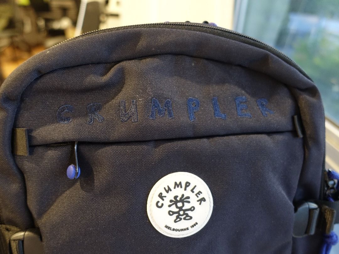 crumpler low level aviator 30l