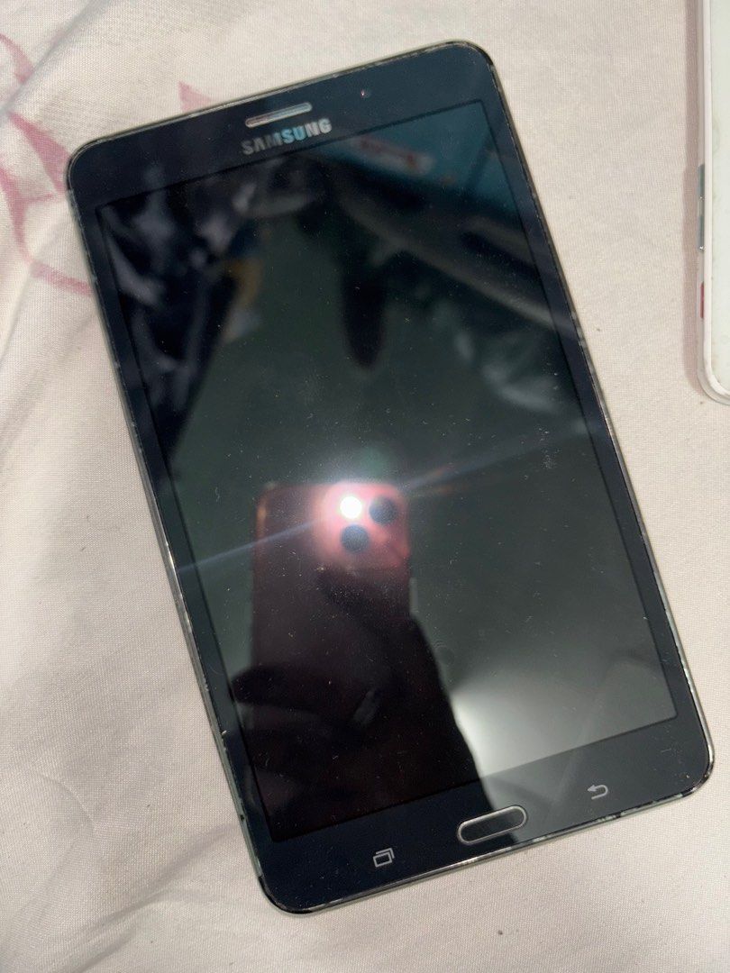 Defective Tablets Bundle for parts only (Category: Early Generation Mobile Phones) located in Taytay. Submitted by michidc (Listing ID 1313845904, Image 3). Description: Defective Tablets Selling as is Samsung Tab 4 PLDT telpad Cherry Mobile Superion Probe Selling for 3k all in bundle Mostly power and LCD lang defect Pickup loc Taytay, Rizal No haggling Thanks.