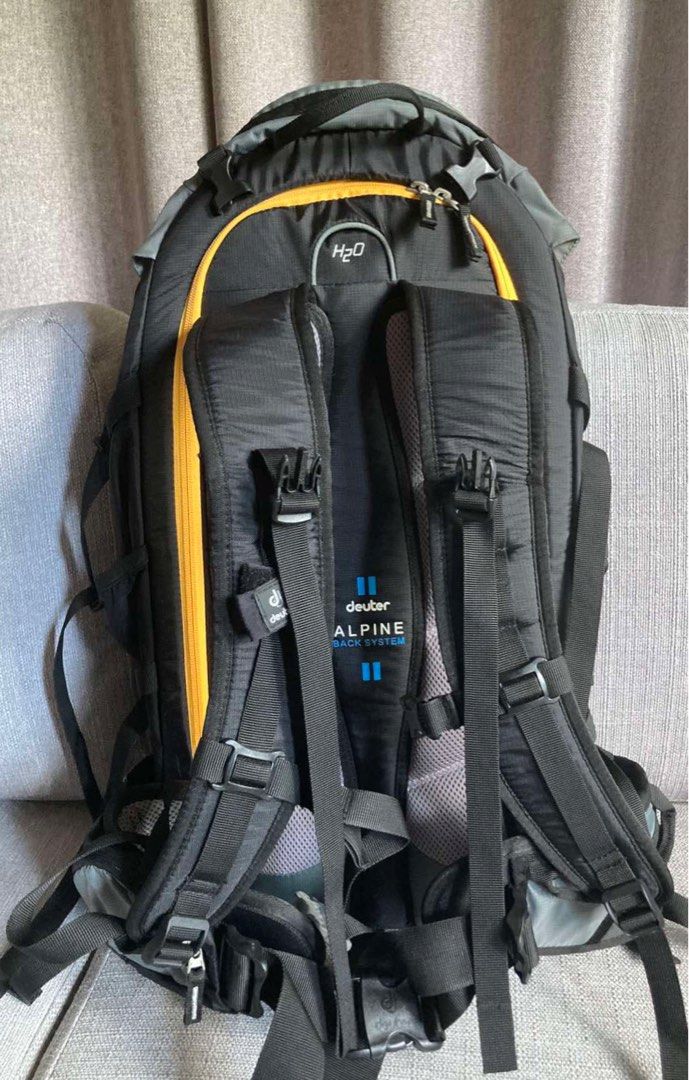 (Repriced) Deuter Cruise 30 Backpack (Category: Backpacks) located in Manila. Submitted by dlorne (Listing ID 1313927692, Image 2). Description: Not been used but tagging as like new since it’s just been stored. SRP: $150 (around 8,700 pesos) Product Description: The Cruise 30 is a practical and comfortable pack for daily adventures in the mountains. On the front you’ll find an asymmetrical zipper leading to an organizational pocket for snow safe