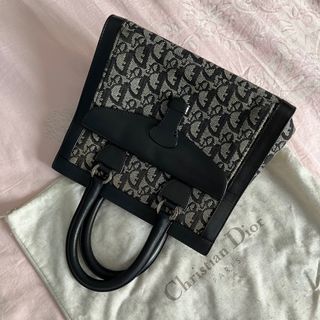 (Kategori: ) berada di . Dikirim oleh thingy.zap (ID iklan 1313821067, Gambar 1). Deskripsi: .