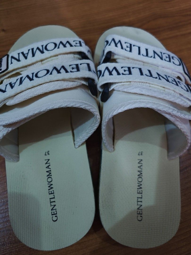 Gentlewoman sandals (Category: Sandals) located in Imus. Submitted by rayemes (Listing ID 1313794567, Image 2). Description: - good as new - used as indoor slippers rfs: decluttering.