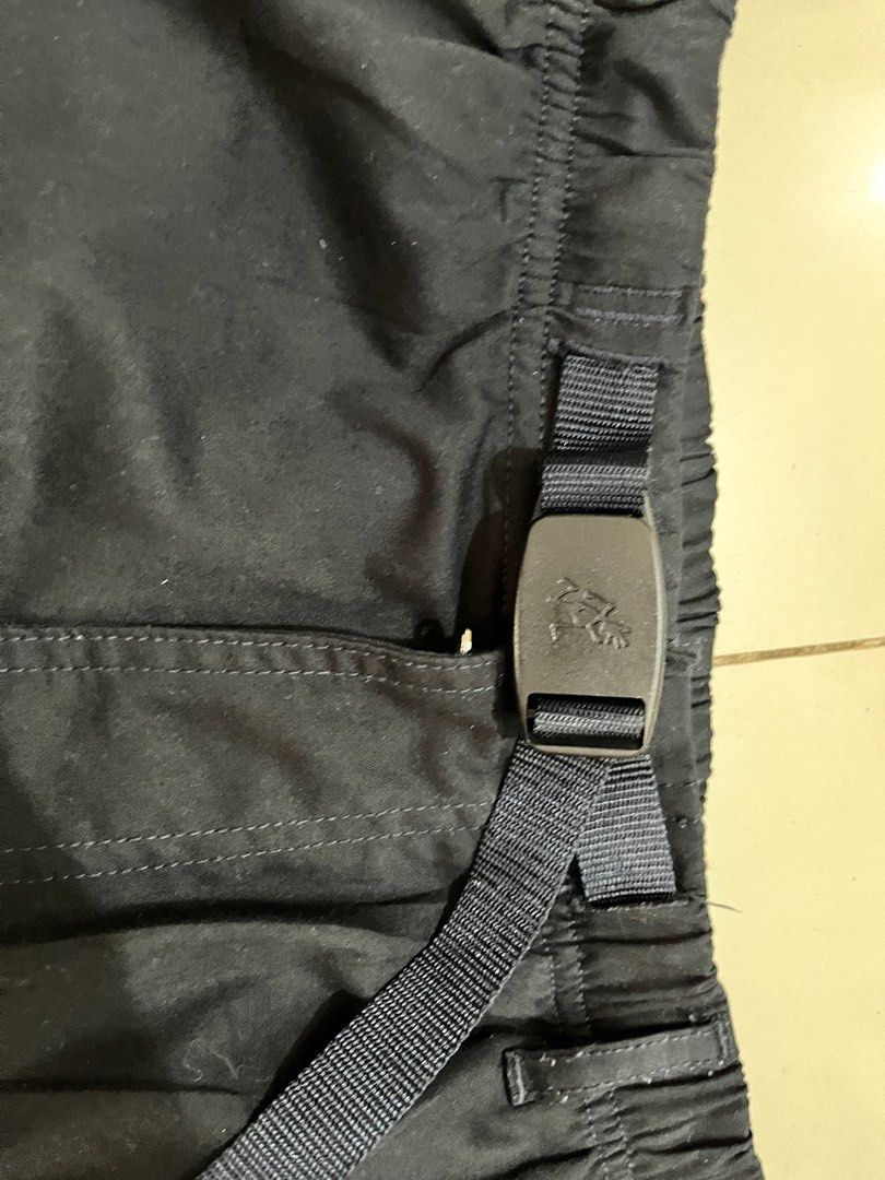 Gramicci x Beams Pants (Water Resistant) (Category: Trousers) located in Roxas City. Submitted by dukethrift (Listing ID 1313801334, Image 2). Description: Gramicci x Beams Pants (Water Resistant) 1100 pesos Size Medium Excellent Condition No Issues Gcash/BPI online banking shipping via J&T Water resistant(see video in comment section) Location: Roxas City/Iloilo City.