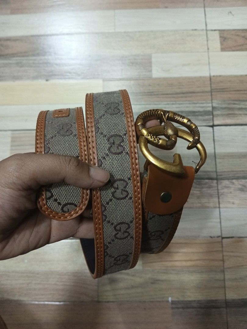 Gucci belt on bed shop