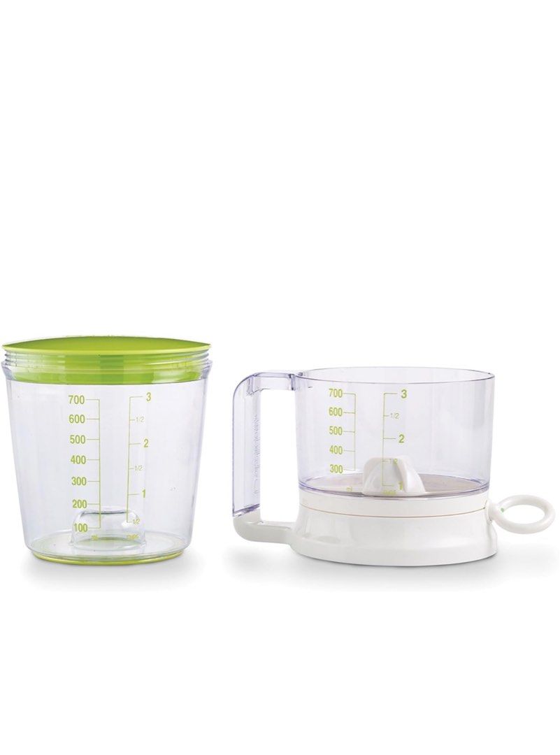 Ingredient Mixer (Category: Bakeware) located in Makati City. Submitted by tommythefatcat (Listing ID 1313869010, Image 2). Description: Bakelicious swift sift. Original price: Php 499.00 Used once only. Rfs: upgraded .