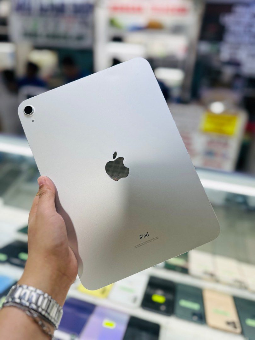 Ipad 10th gen 64GB WIFI ONLY NO ISSUE (Category: iPad) located in Pasig City. Submitted by najihahtelecomshop2018 (Listing ID 1313953278, Image 1). Description: OPEN FOR SWAP/SELLING: (INSTALLMENT THRU CREDITCARD/GGIVES/SPAYLATER) 🔸WE BUY AND SELL ANY KINDS OF GADGETS ( Pass sa Old Model ) 🔸 ‼️TAKENOTE: PASS SA MGA SCAMMERS | THIRD PARTY )‼️ Quick Specs: ⤵️ (ONHAND) Ipad 10 Gen 64GB OPENLINE NO HIDDEN ISSUES NO HISTORY OF REPAIR NO ICLOUD ISSUE