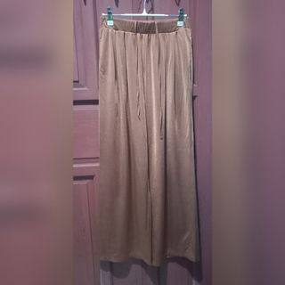 (Kategori: ) berada di . Dikirim oleh stuff.corner (ID iklan 1313419793, Gambar 1). Deskripsi: .
