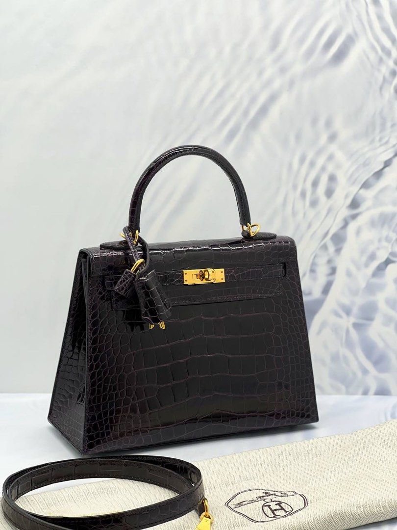 LIKE NEW YEAR 2018 HERMES KELLY 25 MISSISSIPPIENSIS SHINY ALLIGATOR PRUNOIR GOLD BAG DEEP PLUM PURPLE STAMP C