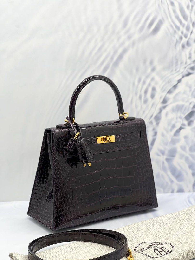 LIKE NEW YEAR 2018 HERMES KELLY 25 MISSISSIPPIENSIS SHINY ALLIGATOR PRUNOIR GOLD BAG DEEP PLUM PURPLE STAMP C