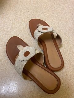 (Category: ) located in . Submitted by letsrehome (Listing ID 1313909685, Image 1). Description: .