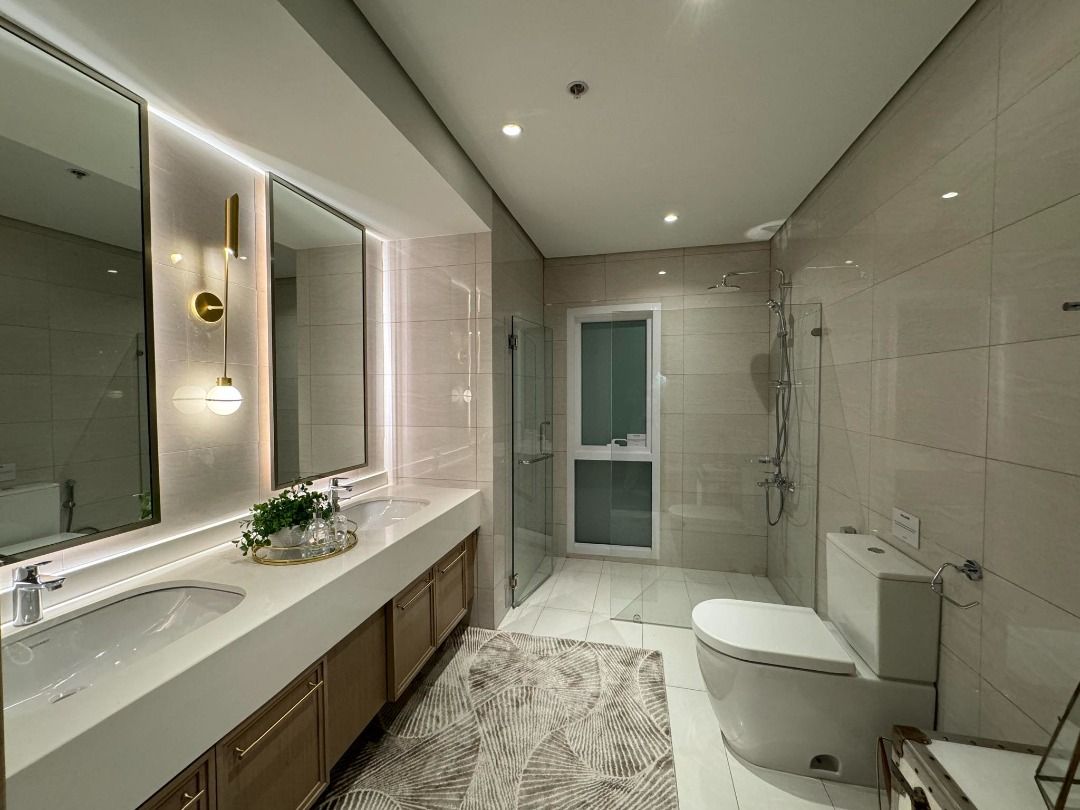 Luxury Waikiki Oceanfront Accommodations | Halekulani Hotel - Luxury High-End Condos With Horse-Friendly Areas