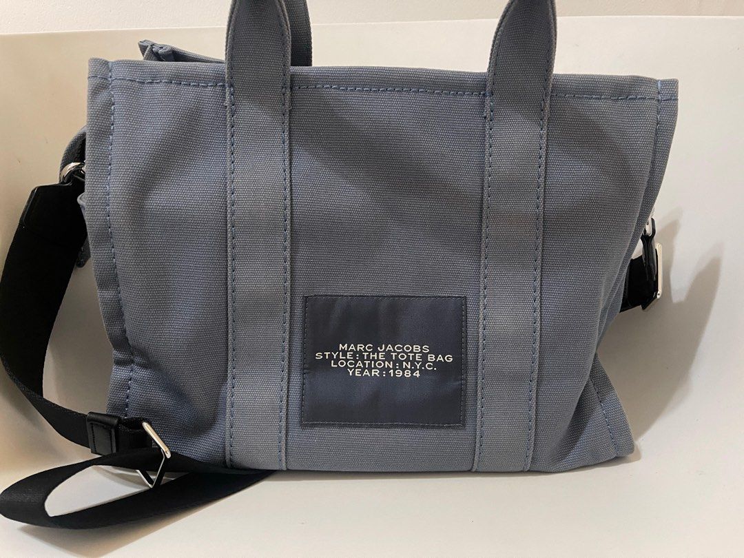 Marc jacobs the tote bag blue shadow canvas, Barang Mewah, Tas