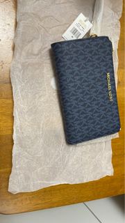 （分類：）位於 。 由 michelle_star 提交（商品編號 1313922429，圖片 1）。簡介： 。