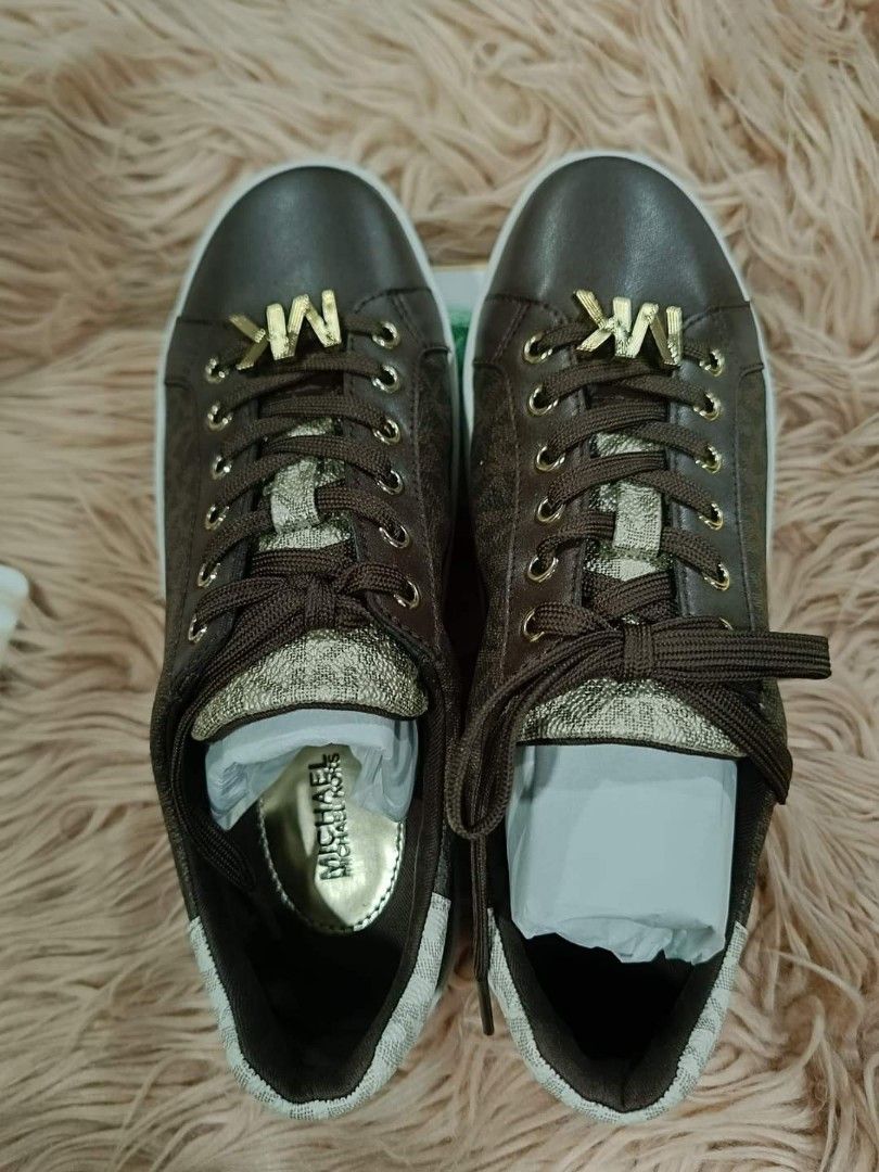 MICHAEL KORS SHOES SIZE 6 with discount for sure buyer
