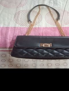 (Category: ) located in . Submitted by amnihrn_ (Listing ID 1313802359, Image 1). Description: .