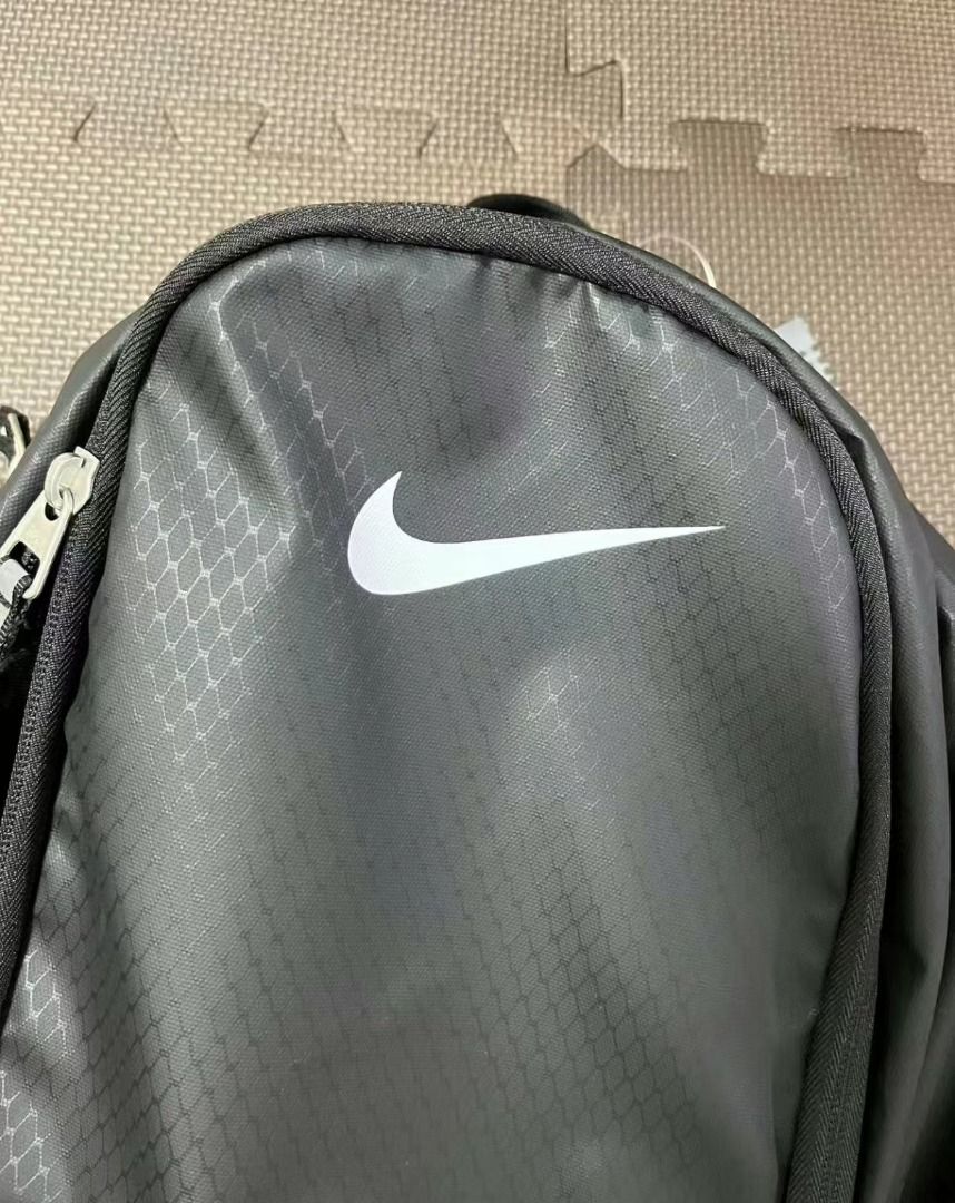 Nike team training max air backpack hotsell