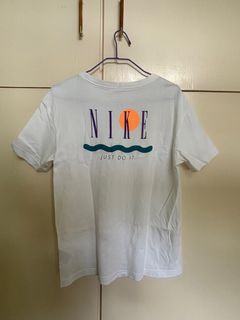 （分類：）位於 。 由 ch_._ 提交（商品編號 1313852854，圖片 1）。簡介： 。