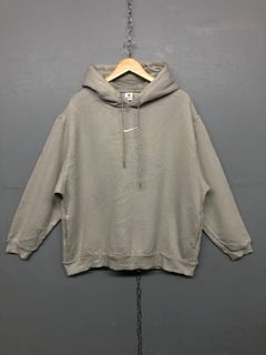 (Category: ) located in . Submitted by thriftedwears (Listing ID 1313886874, Image 1). Description: .