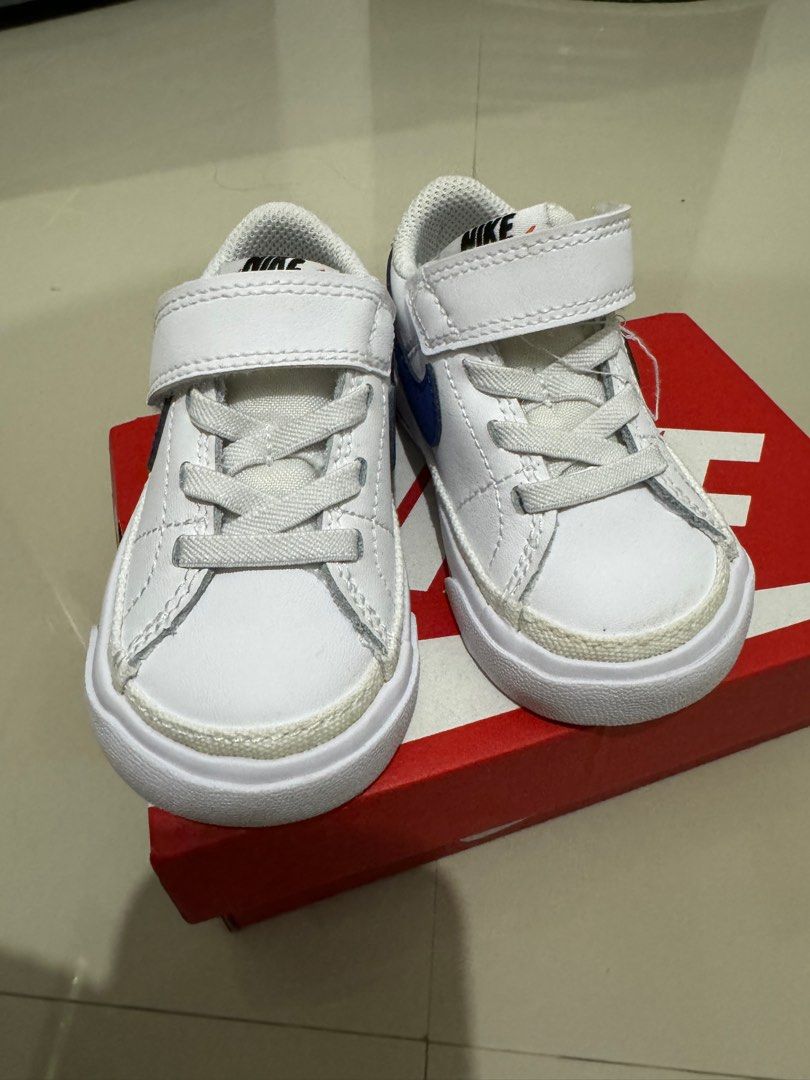 ORIGINAL NIKE COURT LEGACY (Category: Babies & Kids Fashion) located in Bulacan. Submitted by mooch27 (Listing ID 1313861873, Image 1). Description: Good as new. Super lightly used. SIZE: US 4C 10 CM COLOR: WHITE/GAME ROYAL.