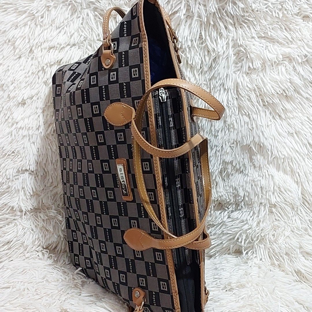 Original preloved sisley canvas tote bag (Category: Luxury Bags & Wallets) located in Quezon City. Submitted by kimlynandaya (Listing ID 1313872411, Image 3). Description: original sisley tote bag, large: Xl condition lightly used.