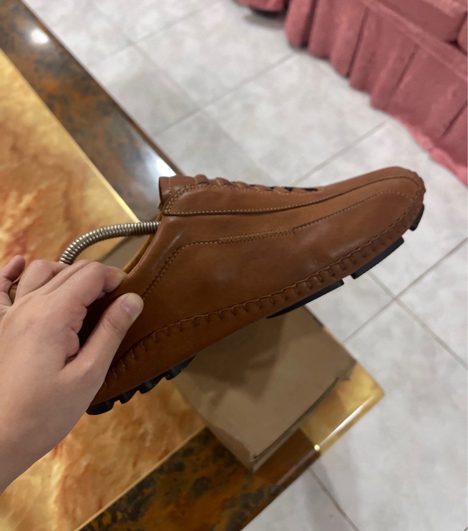 Pikolinos Leather shoes (Category: Casual Shoes) located in Quezon City. Submitted by nyleam (Listing ID 1313908514, Image 2). Description: .