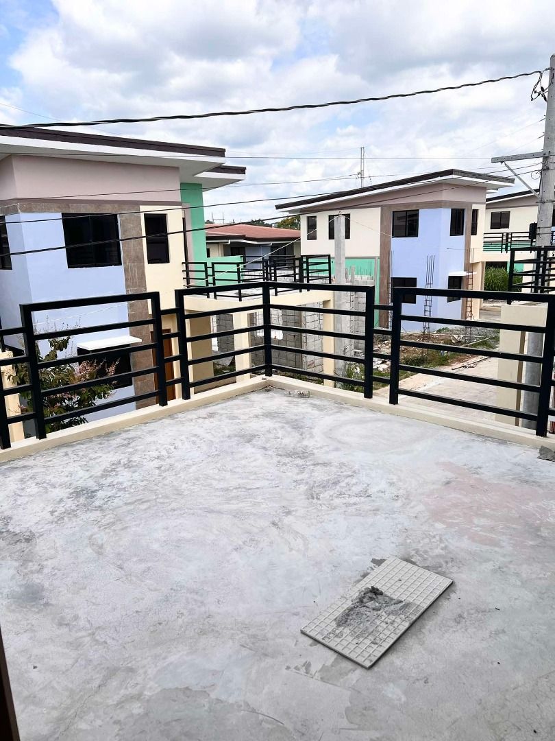Rush Pasalo House and Lot, Property, For Sale, House & Lot on Carousell