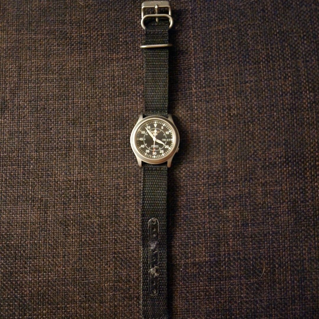 SEIKO SNKH63 FLIEGER WATCH 39MM RARE Men s Fashion Watches Accessories Watches on Carousell