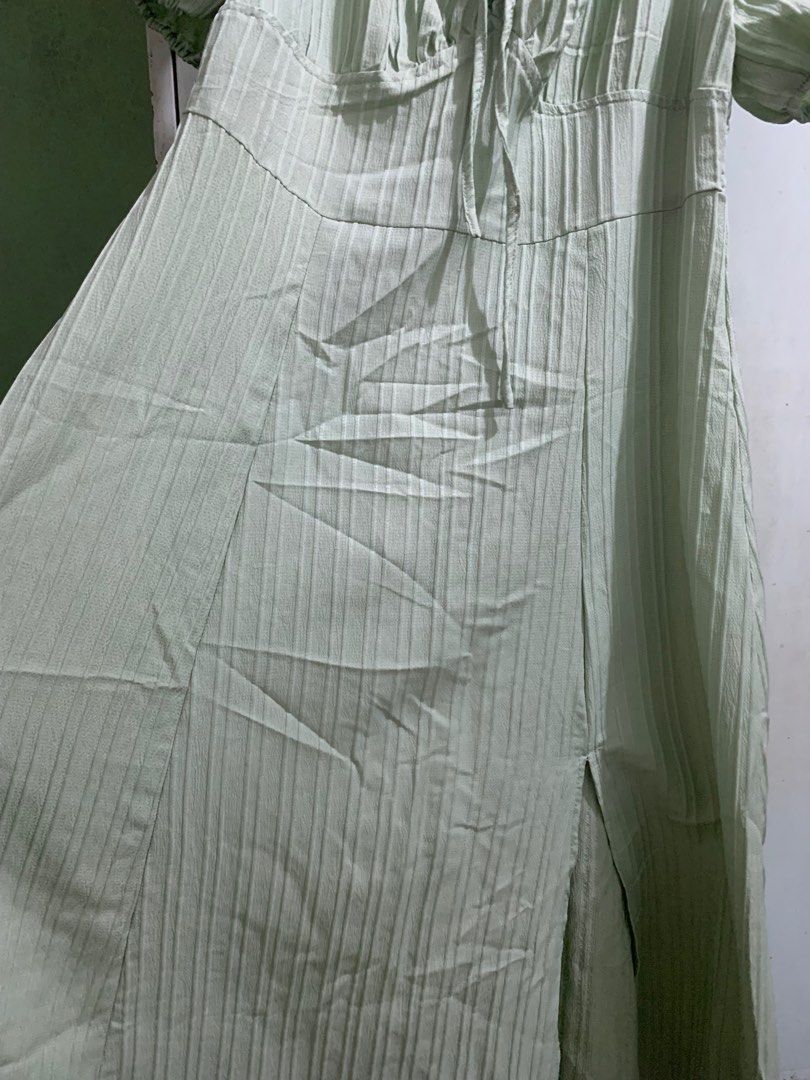smocked maxi dress (plus size) (Category: Dresses) located in Cavite. Submitted by chichums__ (Listing ID 1313895679, Image 3). Description: - rfs: decluttering - used once only - with slit can send more photos if u like🩷.