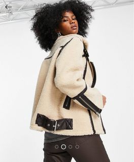 (Category: ) located in . Submitted by coveteur1 (Listing ID 1313913600, Image 1). Description: .