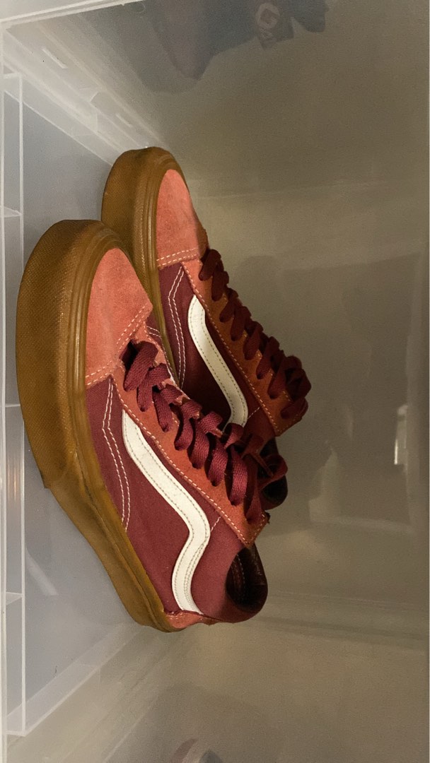 Maroon gum vans online