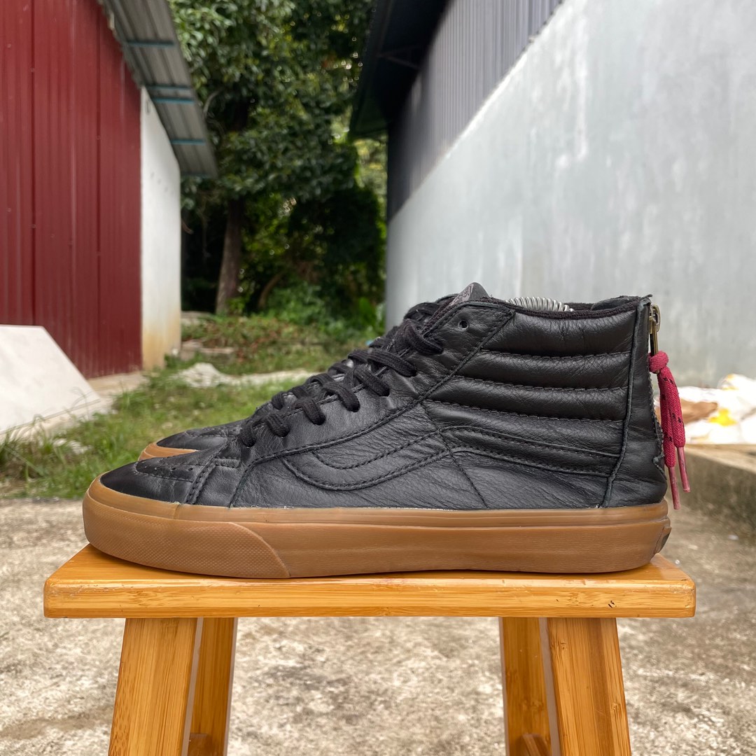 Vans SK8 Hi Reissue Zip Hiking Leather Black Gumsole 7UK RM1OO