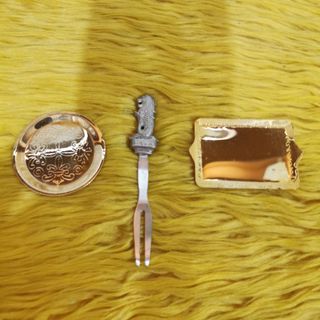 (Category: ) located in . Submitted by thrift_nook (Listing ID 1313920148, Image 1). Description: .