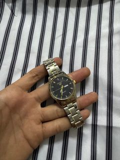(Category: ) located in . Submitted by isptfthrift (Listing ID 1313961875, Image 1). Description: .