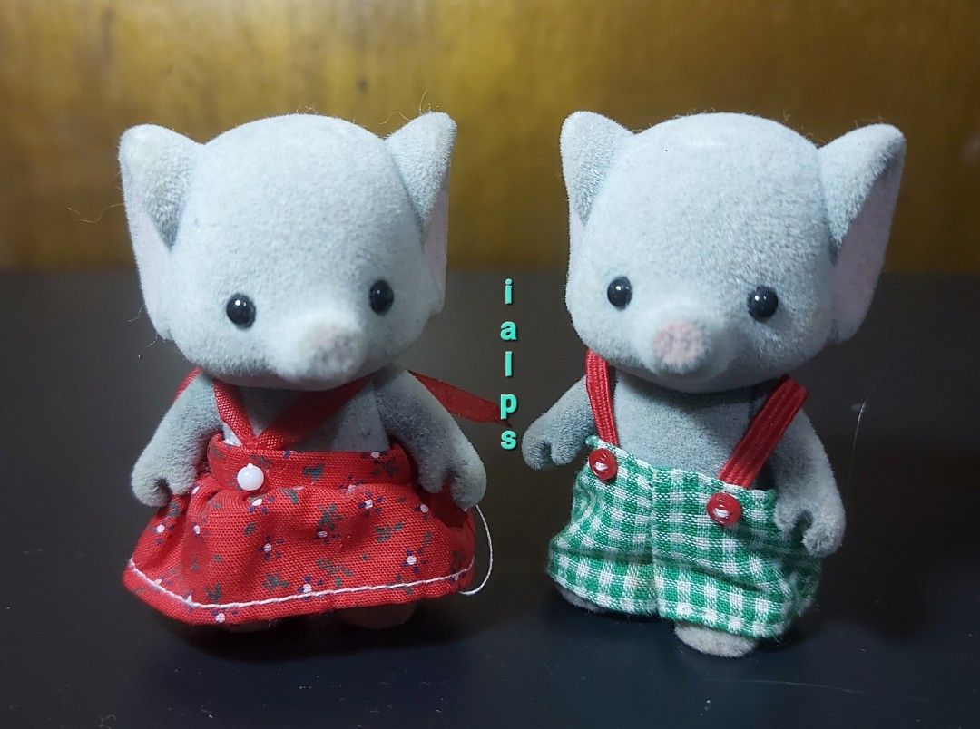 2009 Sylvanian Families Elephant Trunk Twins (Category: Vintage Collectibles) located in Pasig City. Submitted by lpsflover (Listing ID 1314140176, Image 1). Description: Rare. They have been kept over the years and has a few signs of wear and tear, which is expected of any vintage item. The pair is sold as is, please scrutinize the photos provided carefully before making a purchase. No returns nor exchange and refund request will be accommodated