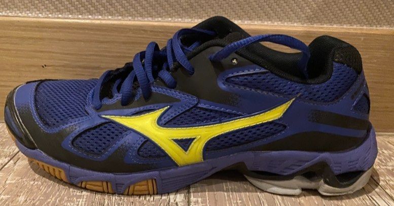 99 Mizuno Eur 40 Carousell
