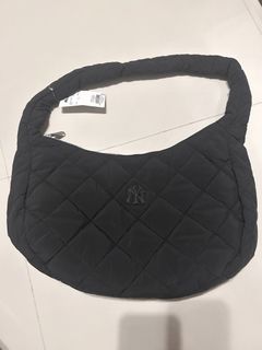 （分類：）位於 。 由 claraxwing 提交（商品編號 1314122500，圖片 1）。簡介： 。