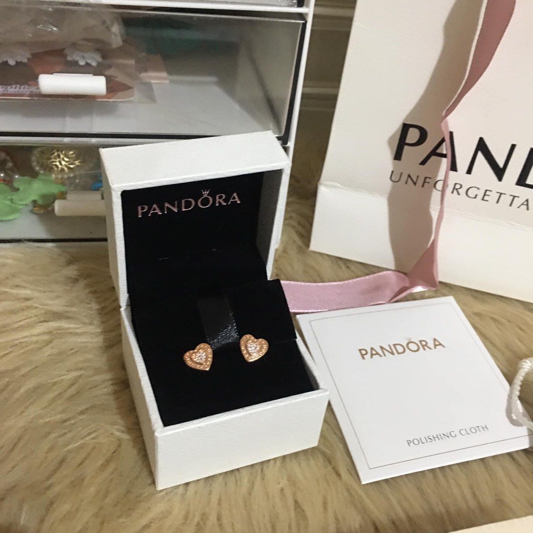 Pandora signature heart stud earrings hot sale