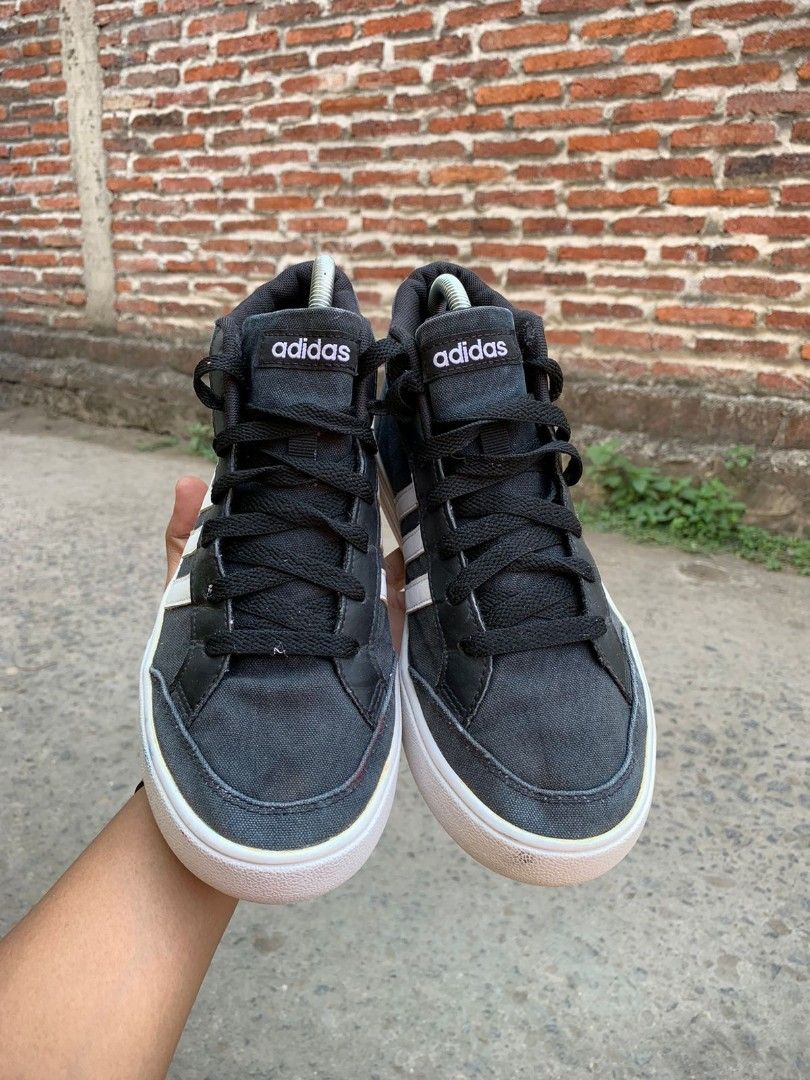 Adidas vs set mid cheap