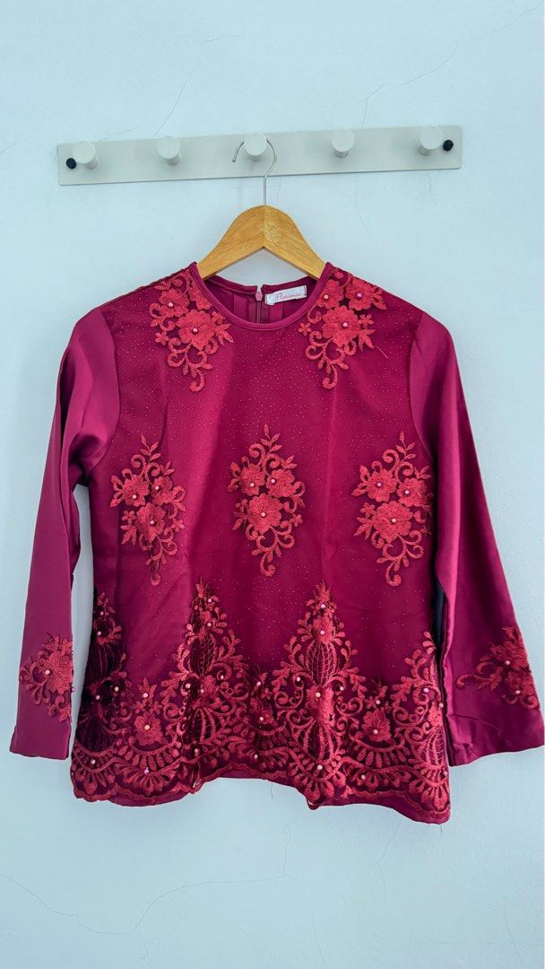 Lula Blouse (Atasan Kebaya Satin Silk Mix Tulle) Red Florimia