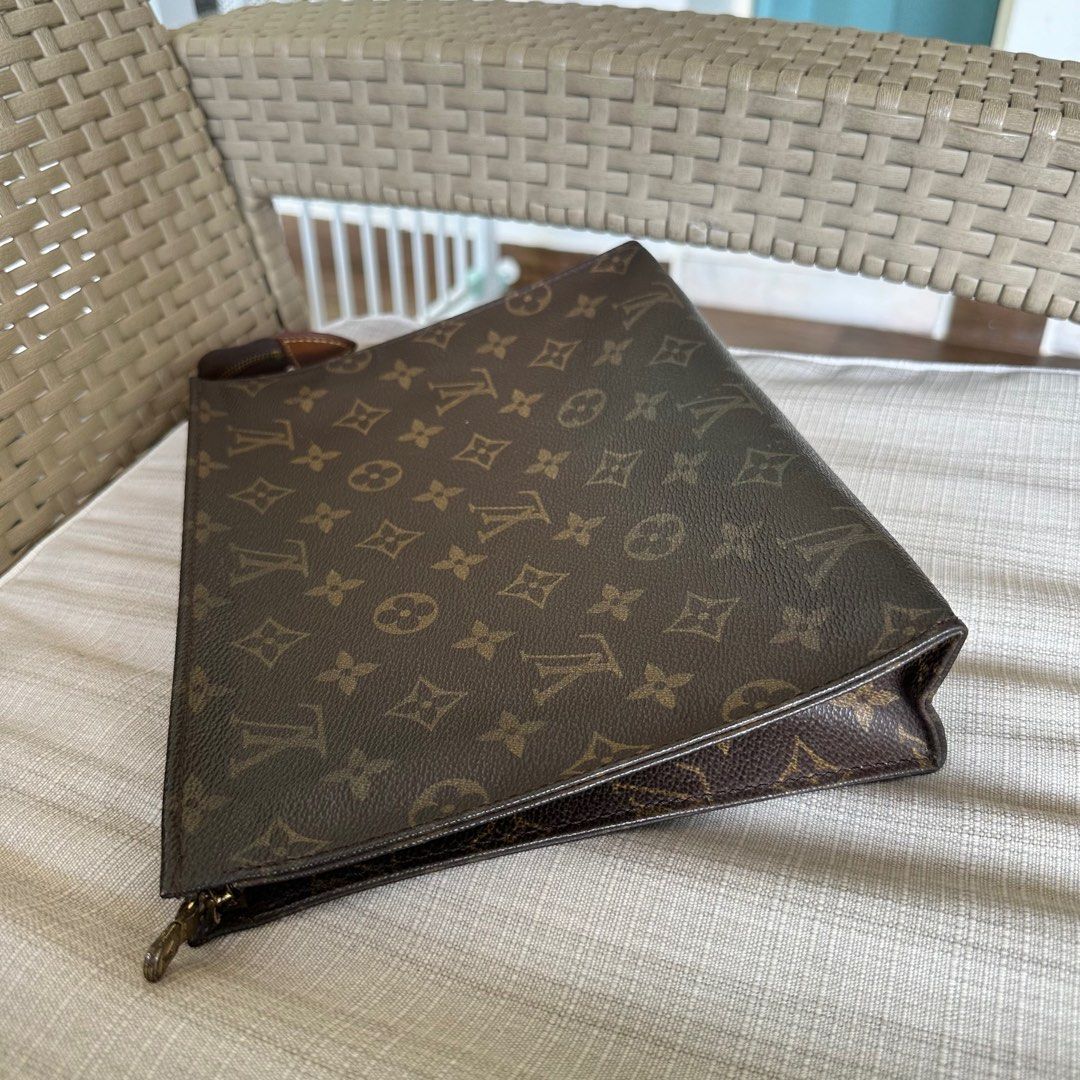 Authentic Louis Vuitton LV Classic Monogram Toiletry Toiletries Pochette Pouch Case Travel Bag 26